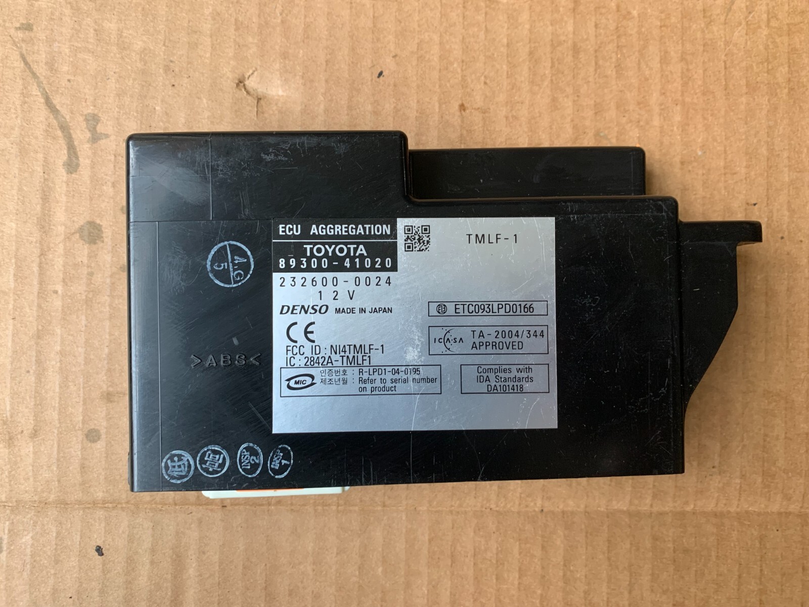 2005-2010 Toyota Avalon network gateway module 89300-41020 OEM