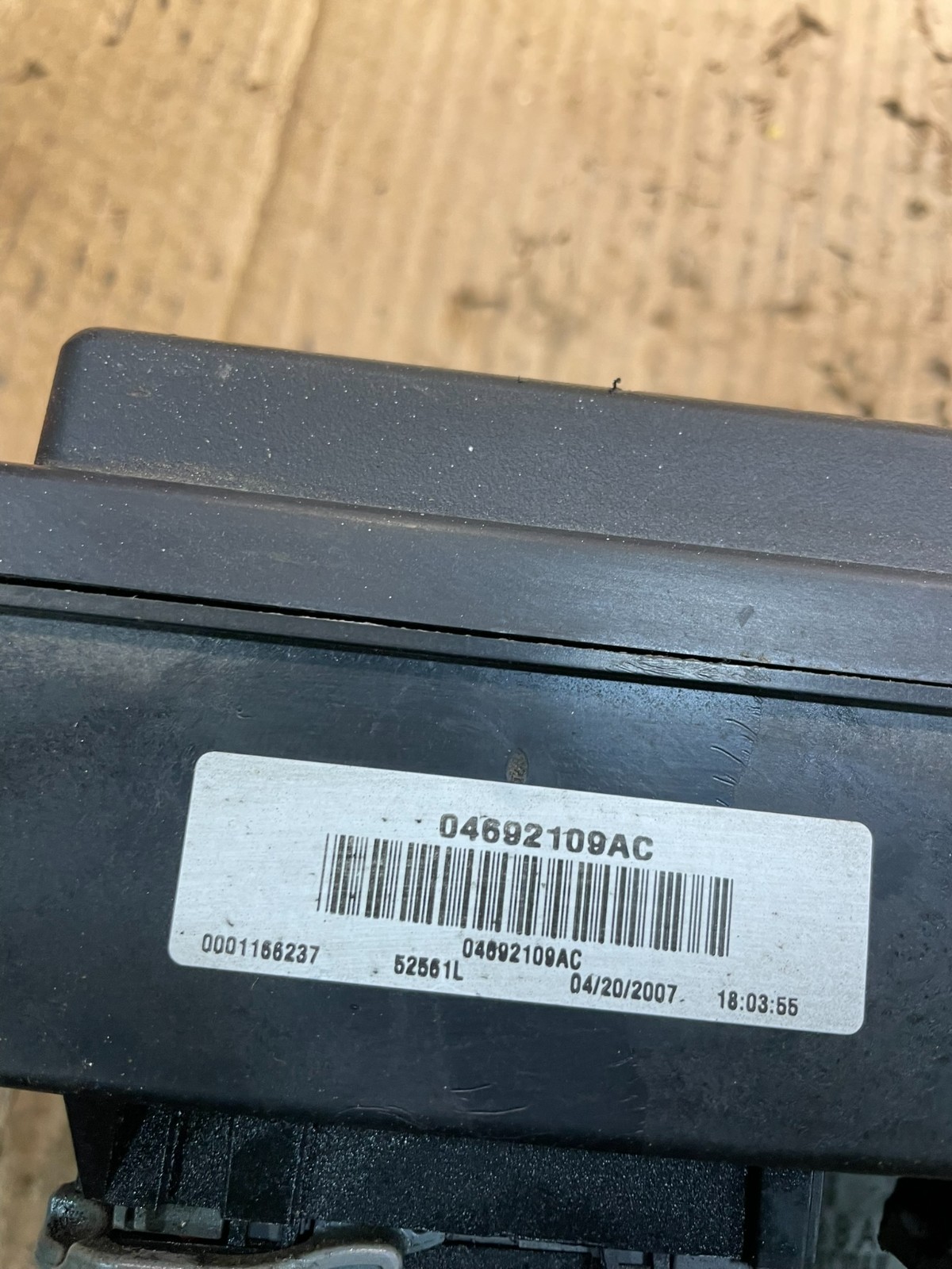 2007 Jeep Grand Cherokee Fuse Box BCM Body Control Module Oem x4292 DG