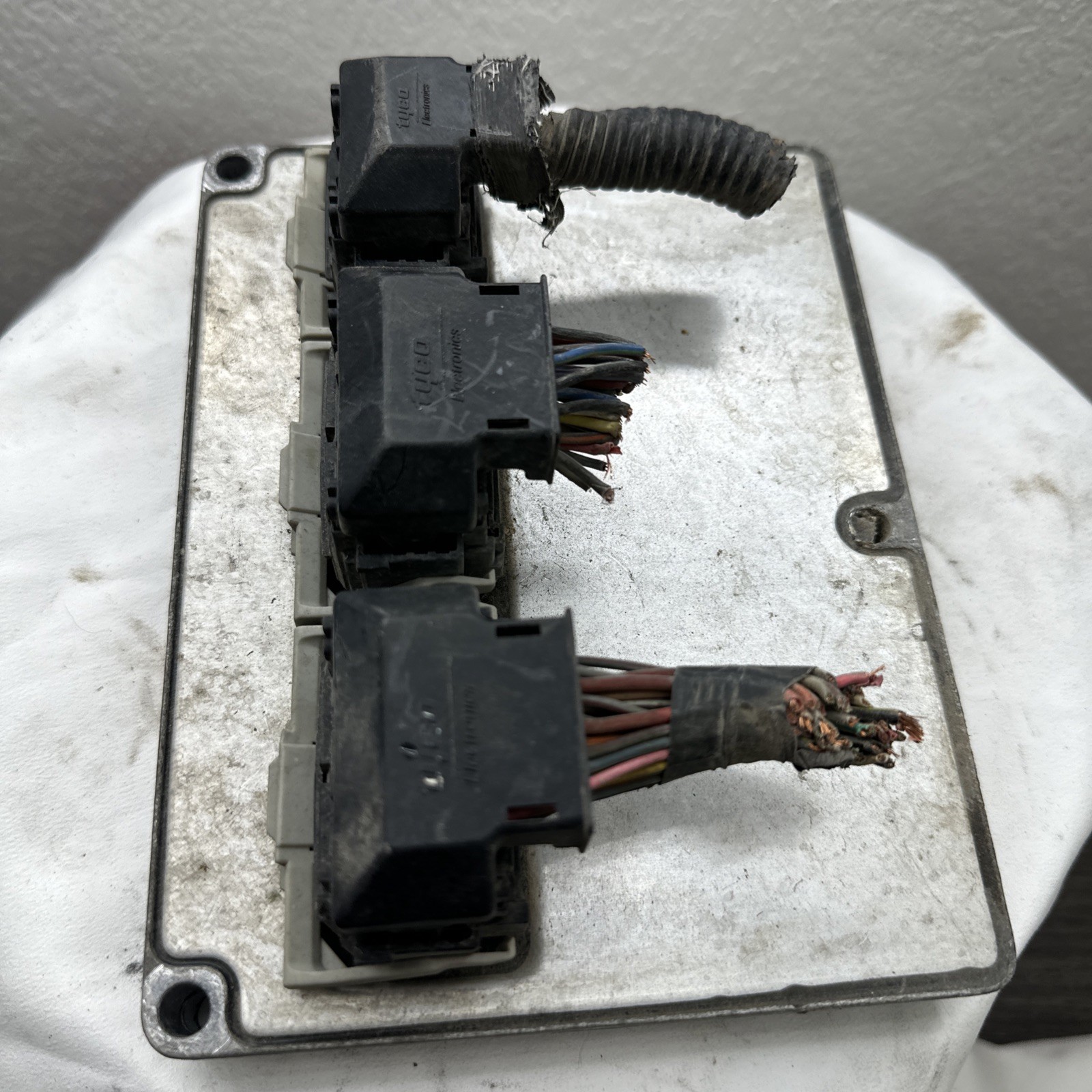 2005-2006 Ford F250 F350 F450 F550 6.0L Diesel PCM ECM ECU 5C3A-12A650-CAE APM4