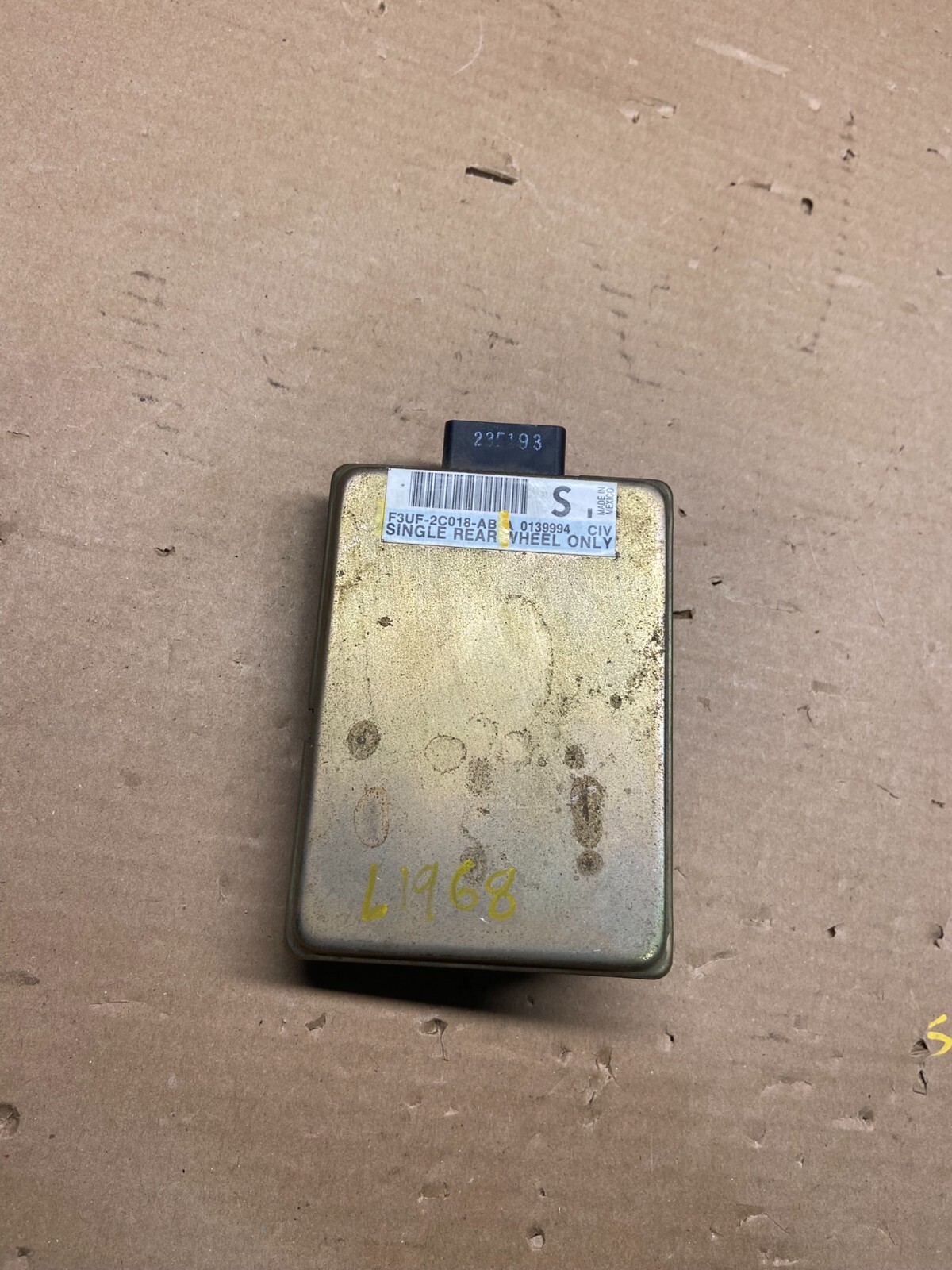 1992 – 1996 Ford E350 ABS Control Module Unit OEM L1968 DG