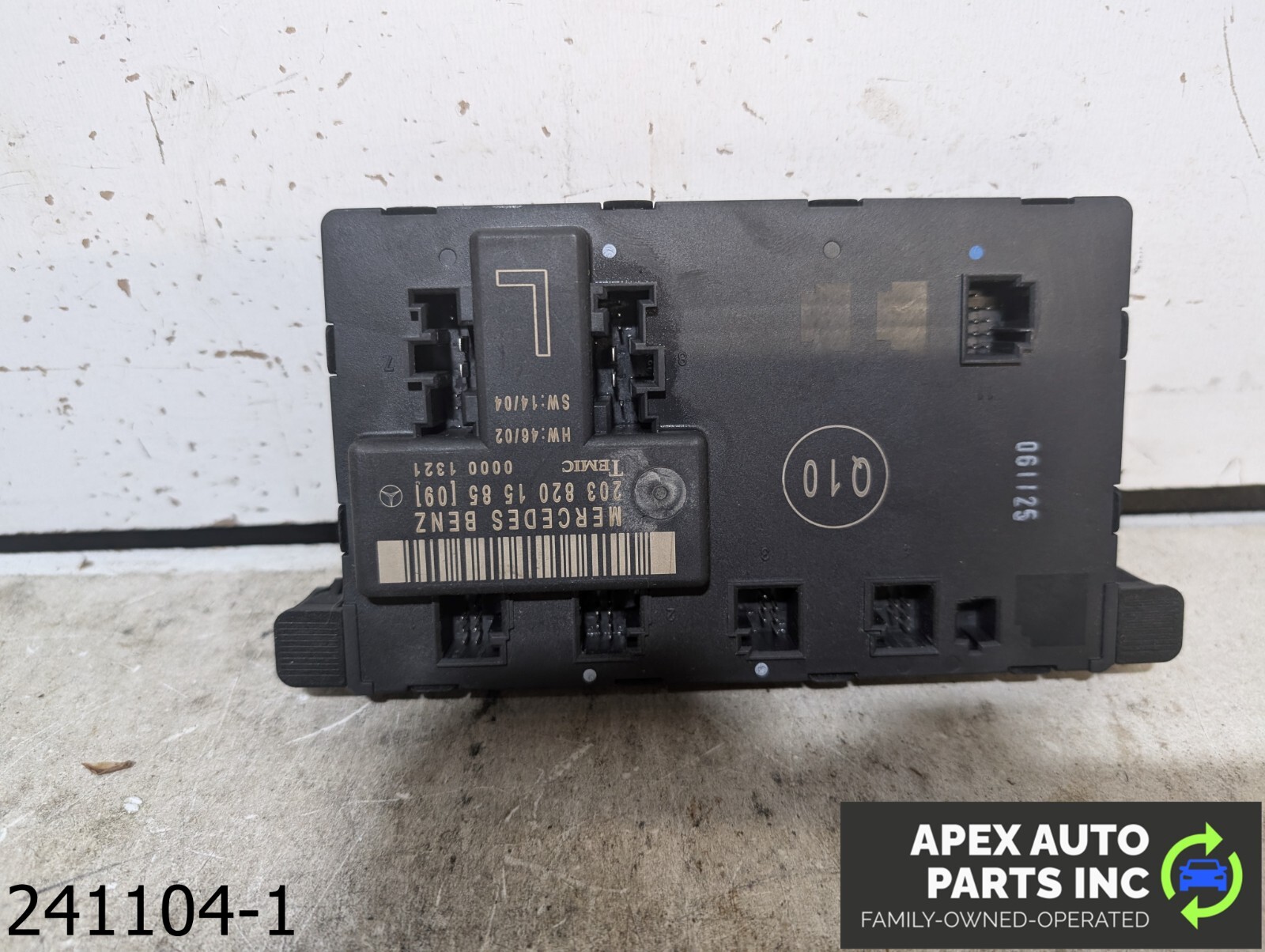 OEM 2001-2007 Mercedes C280 3.0L Front Left Side Door Control Module