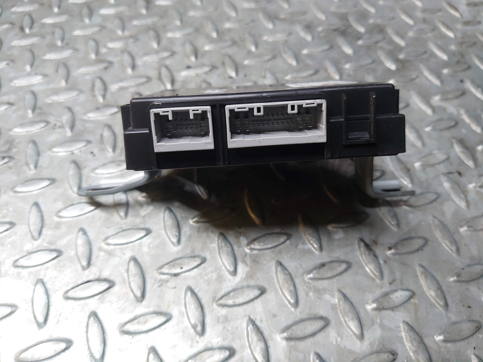 SUZUKI SWIFT 1.2 PETROL CONTROL MODULE UNIT OEM 36780-68LC0