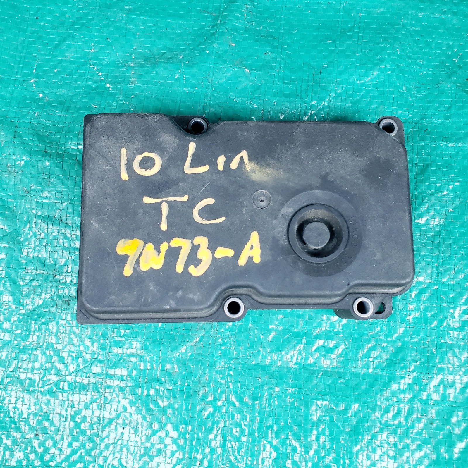 09 11 Ford Lincoln Mercury ABS Pump Module 9W73-2C215-AA Town Car Victoria Grand