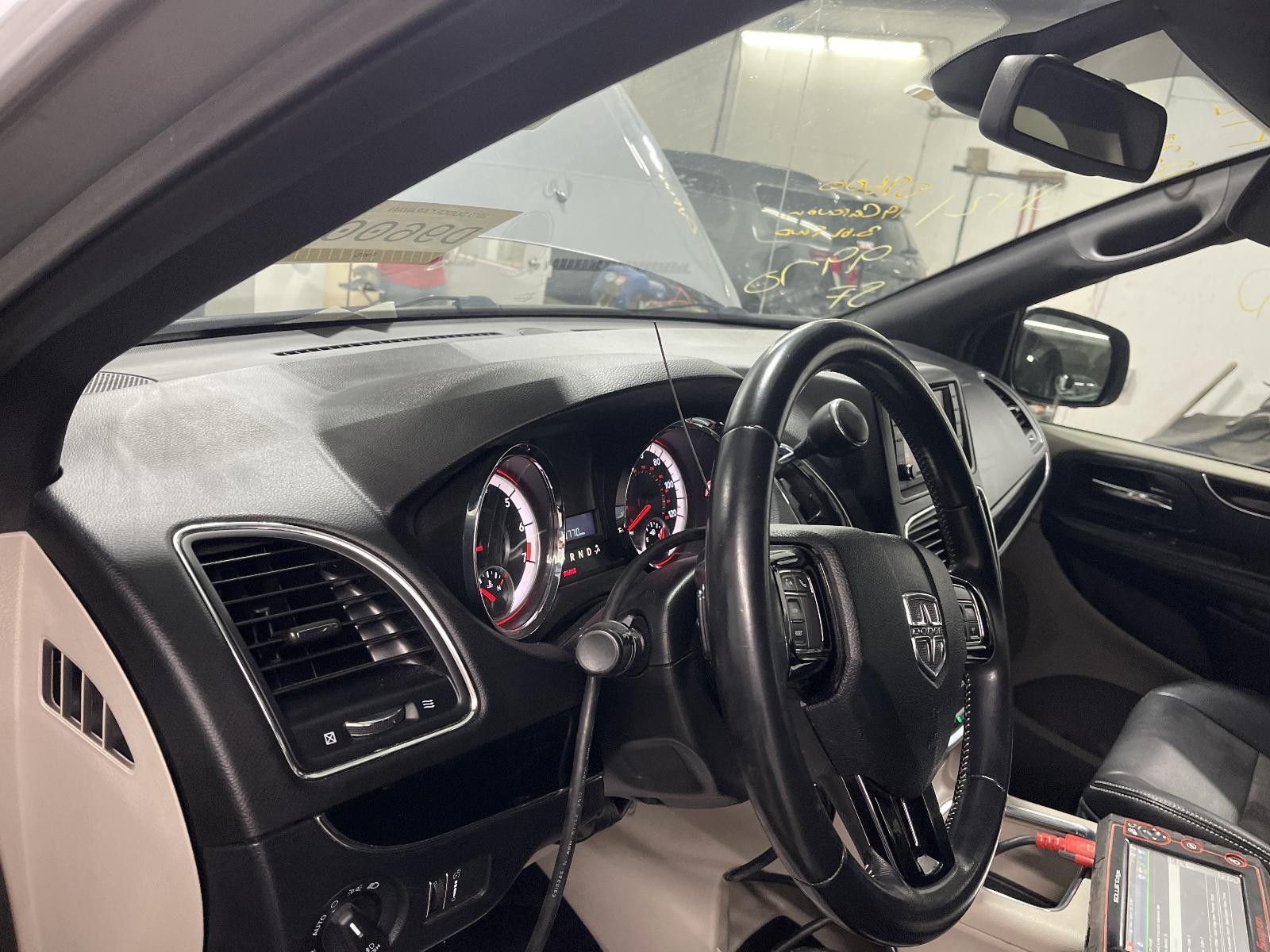 Used Integrated Power Module fits: 2019 Dodge Caravan Multifunction totally inte