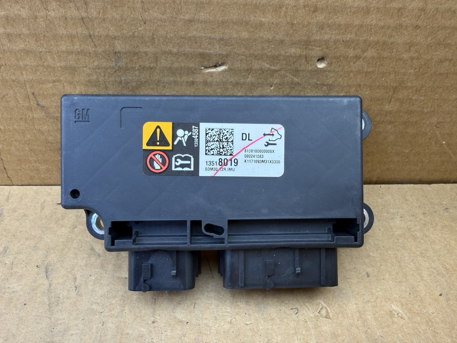 2017 – 2018 GM Control Module 13590218 Silverado Sierra Tahoe Yukon