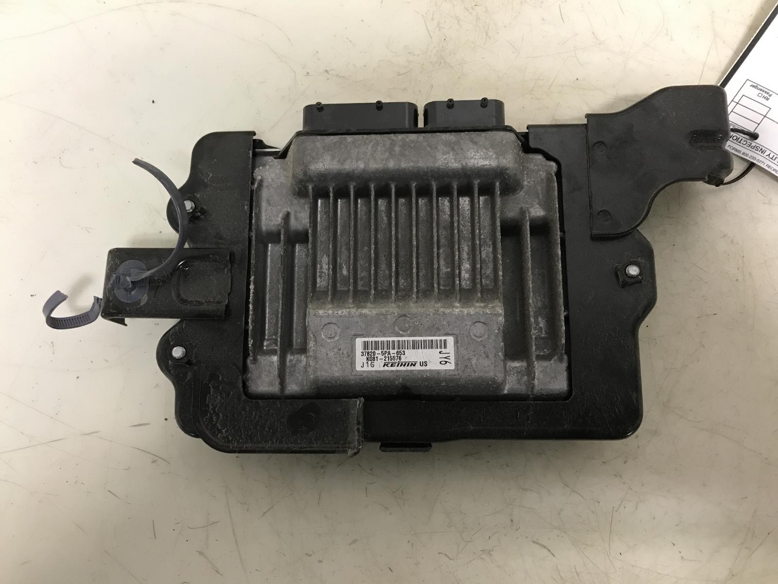 Used Engine Control Module (ECM) fits: 2019 Honda Cr-v Electronic Control Module