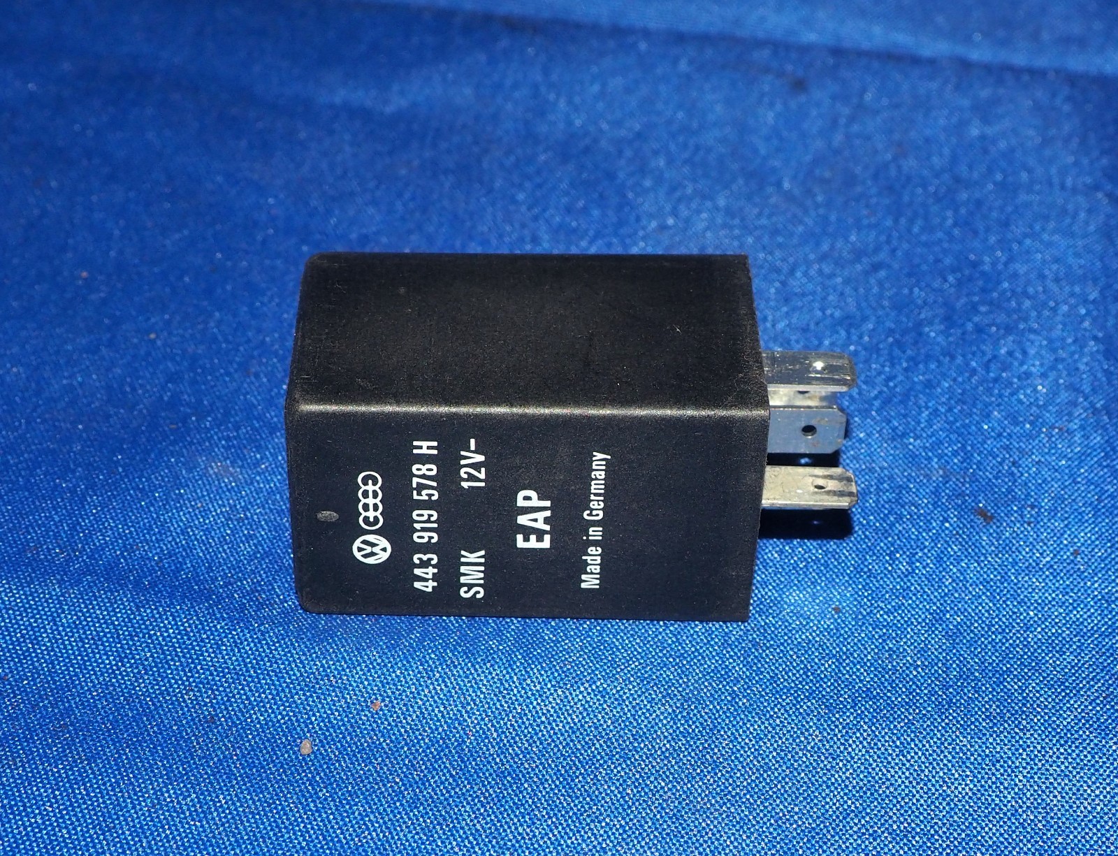 NOS OEM! Audi VW Magnetic Clutch Climate Control A/C AC Relay Control Unit