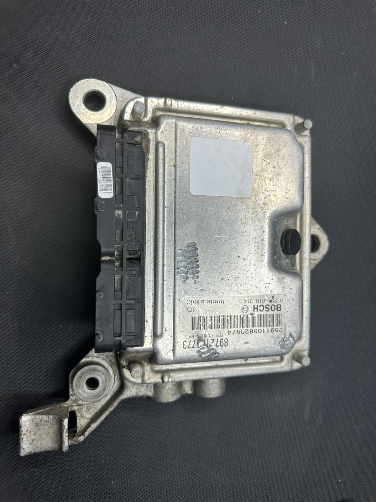 2001-2004 Chevy GMC 2500HD 3500HD 6.6L Duramax diesel LB7 FICM 8972160773 Fuel