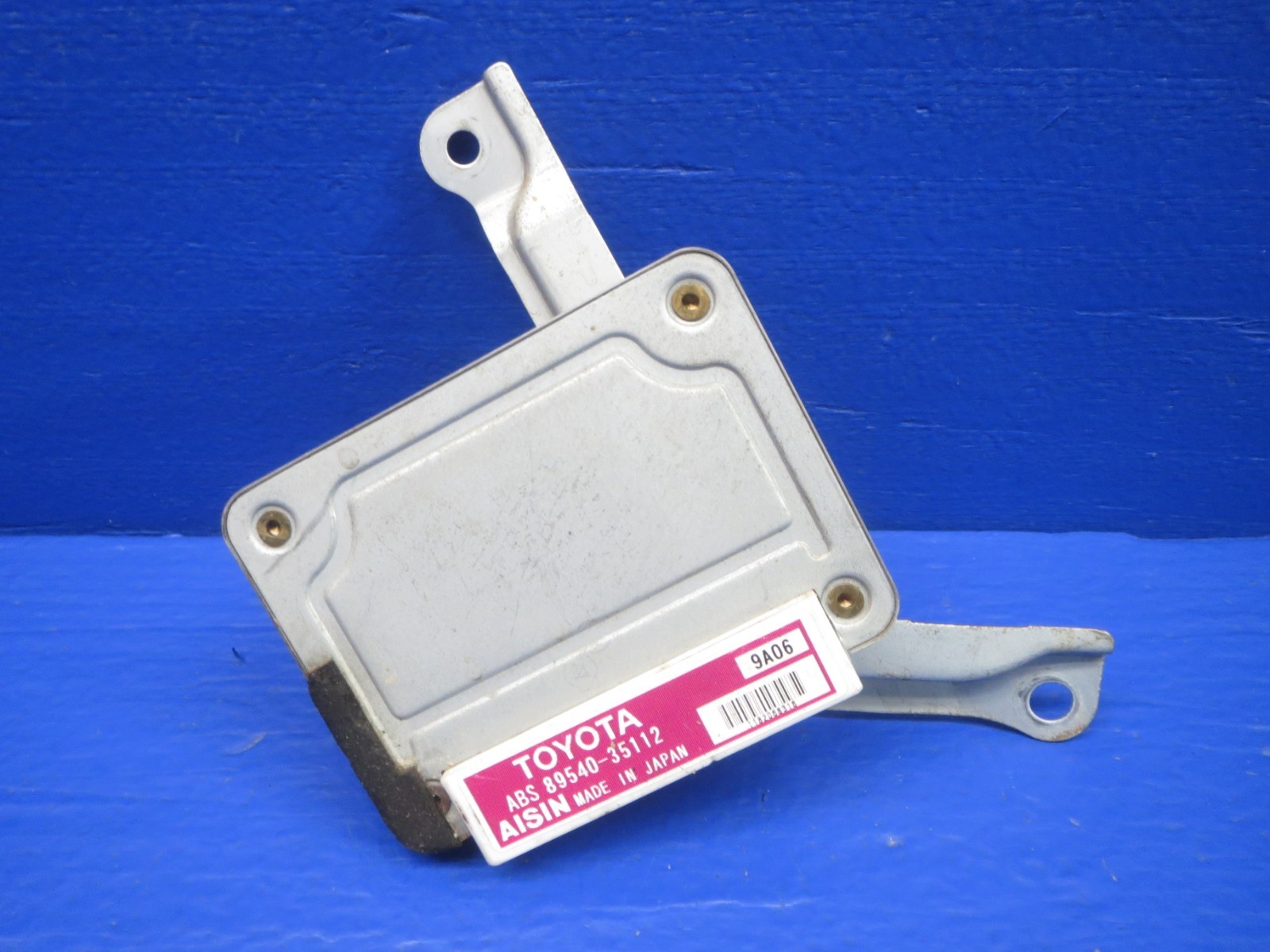 96-00 Toyota 4Runner ABS Skid Control Module Unit SCU Silver 89540-35112 OEM. b4