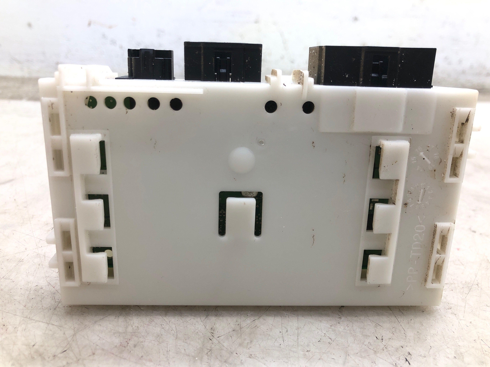 2017 FORD F250 SD OEM LIGHTING LAMP CONTROL MODULE UNIT HC3T-13B525-BA