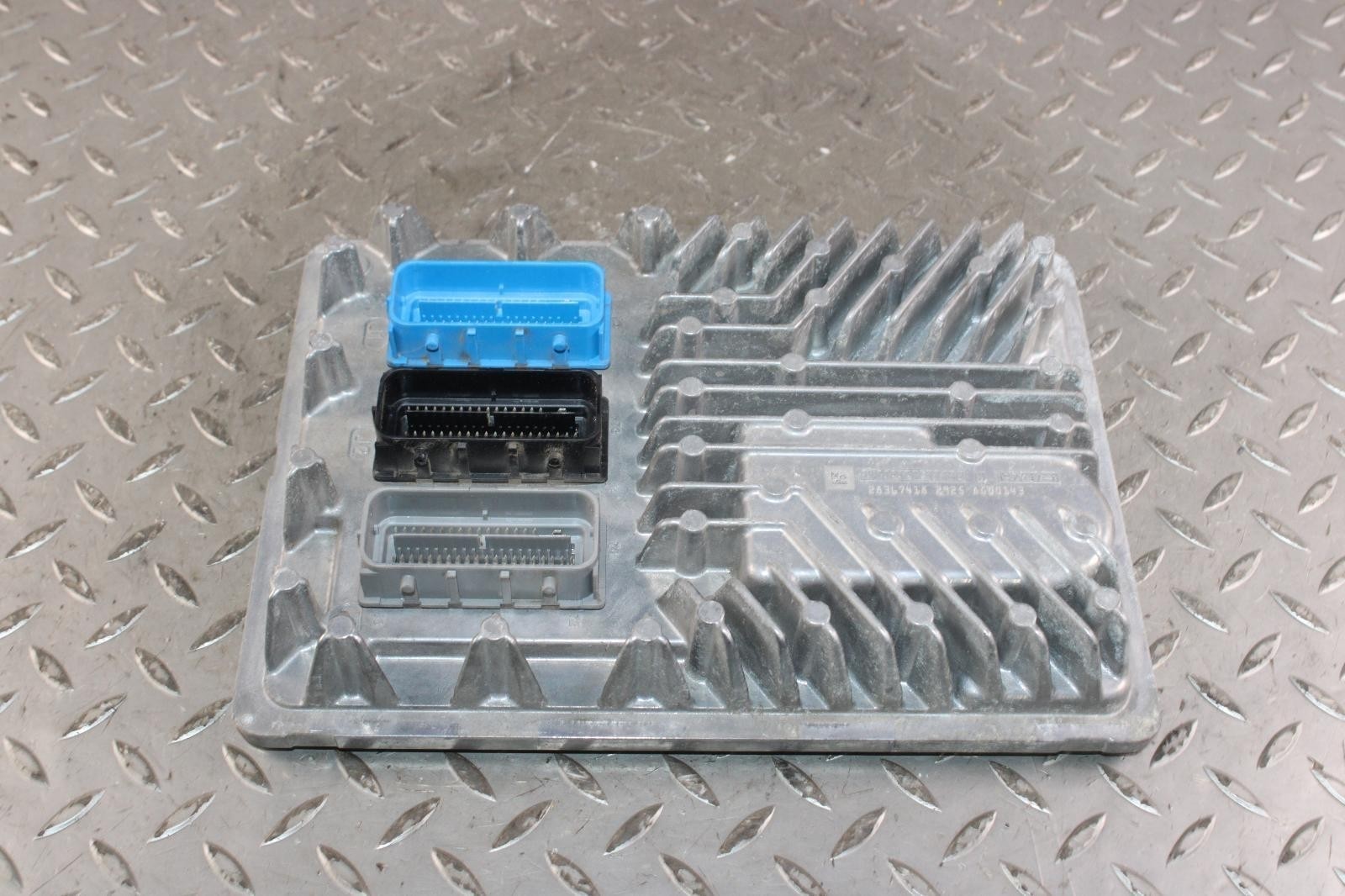 15-16 Suburban 1500 5.3L Engine Control Module ECM ECU Computer PCM PCU OE WTY