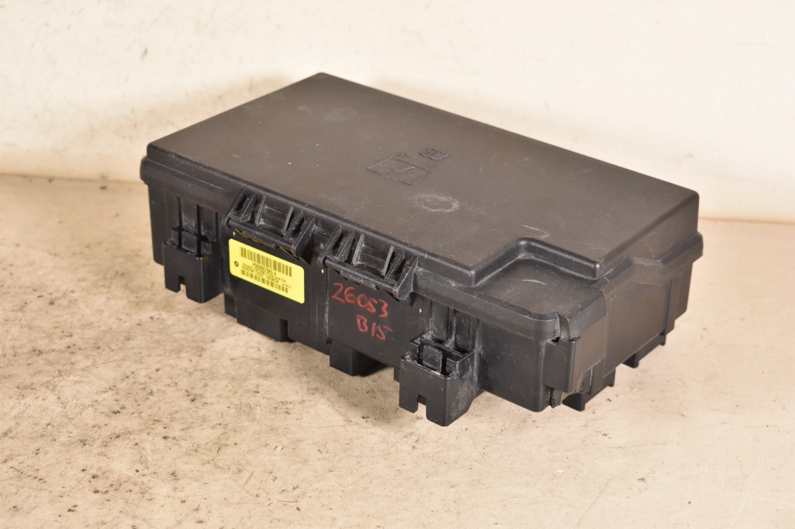 13-14 DODGE RAM 1500 INTEGRATED FUSE BOX ENGINE BAY FUSE BOX TIPM 68089578AG OEM