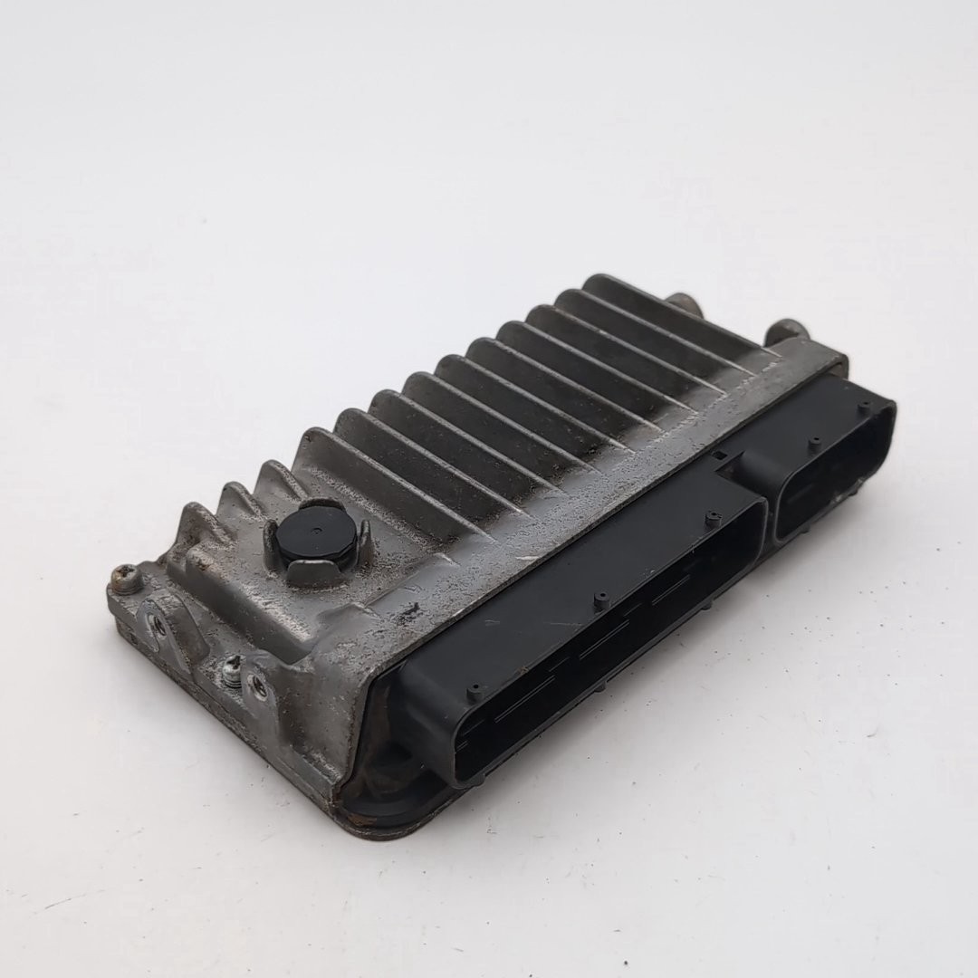 2016 2017 Toyota Camry Engine Computer Control Module 89661-06N11
