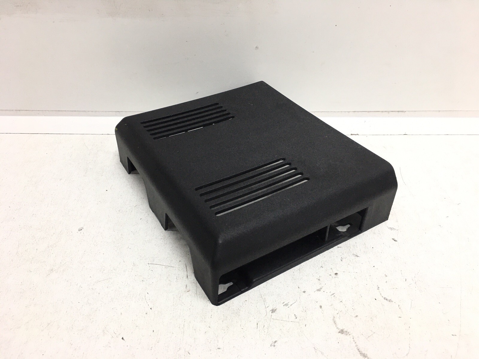 07-09 Suzuki Vitara XL7 ECU ECM Plastic Cover