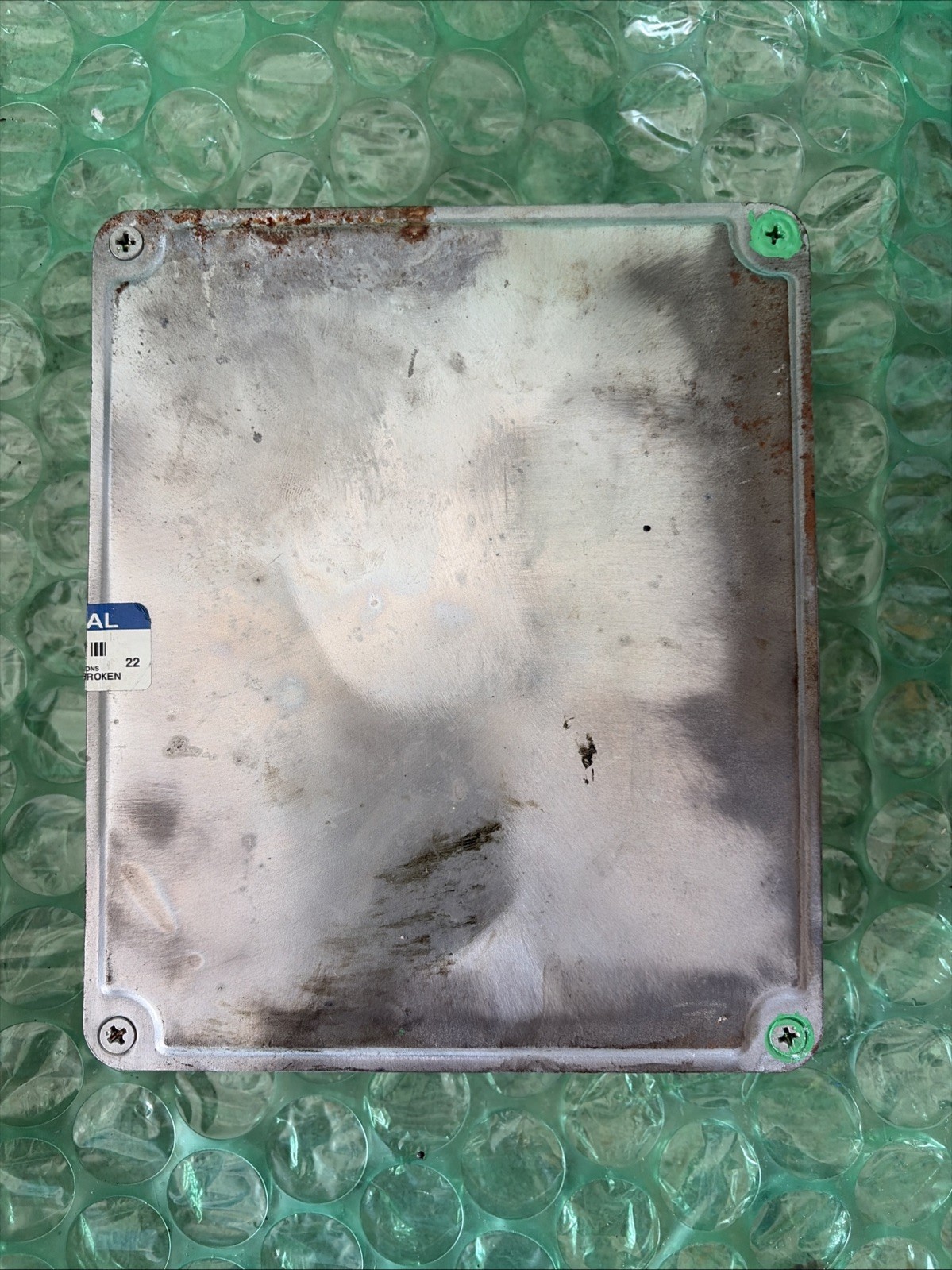 1996–1998 Toyota 4Runner 3.4L Engine Computer Module (ECU/ECM) – OEM 89661-3D331
