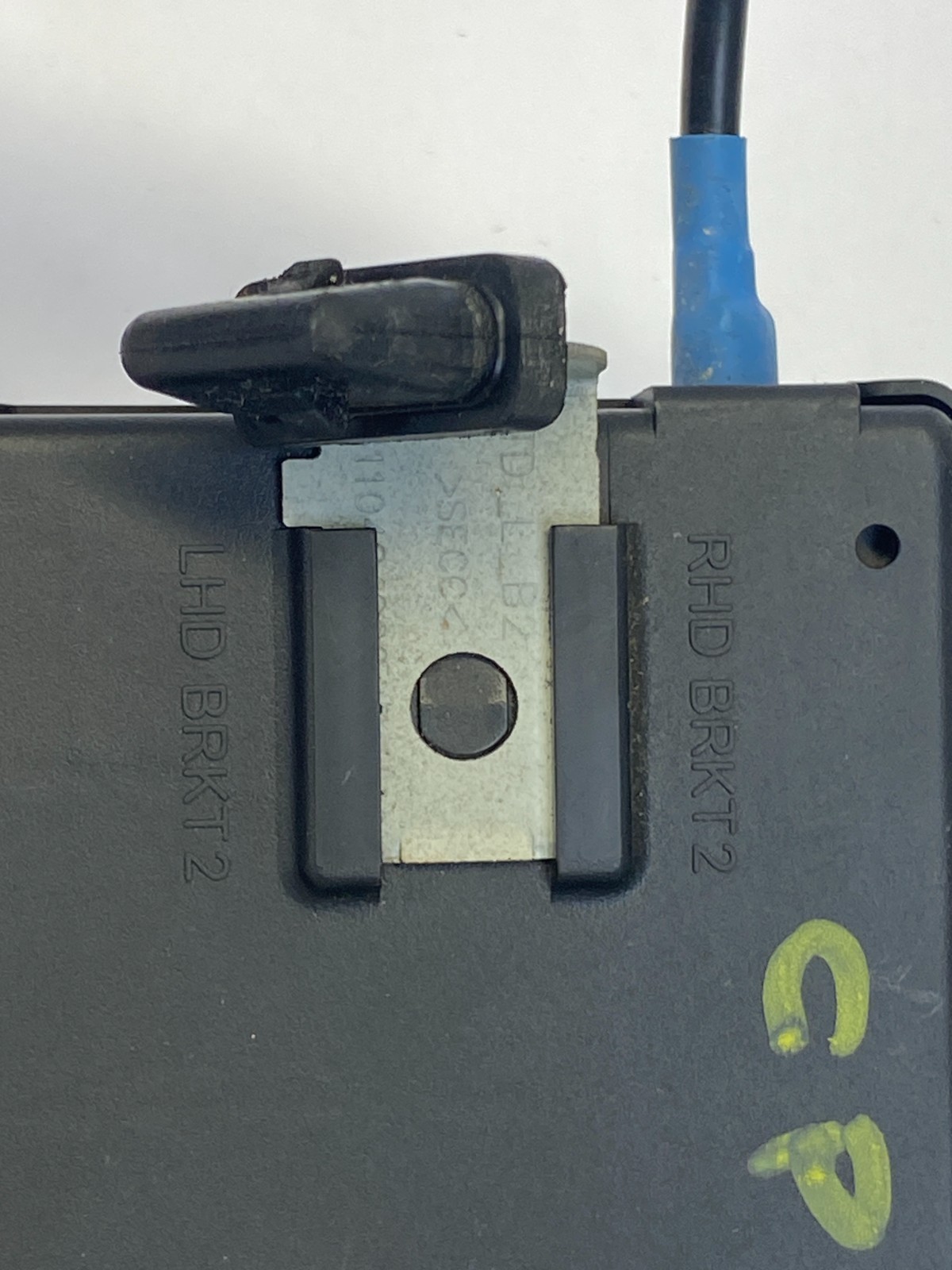 2010-2013 KIA FORTE 2.0L L4 BODY CONTROL MODULE BCM COMPUTER UNIT 954001M472 OEM