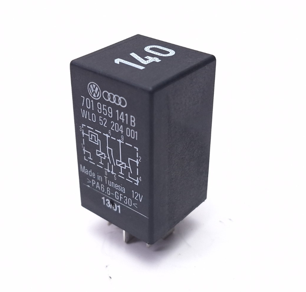 99-03 VW Eurovan AC Air A/C Relay Control Module 701959141B #140