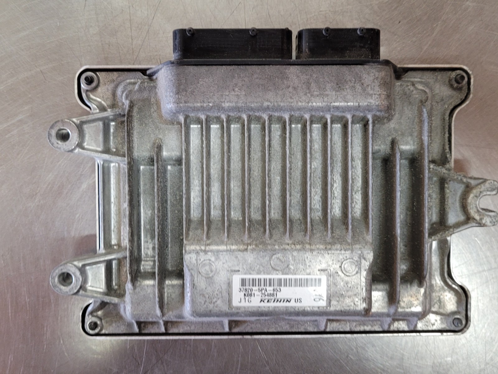 2019 19 Honda CR-V 1.5L Turbo AWD Engine Control Module ECM OEM 37820-5PA-653 *J