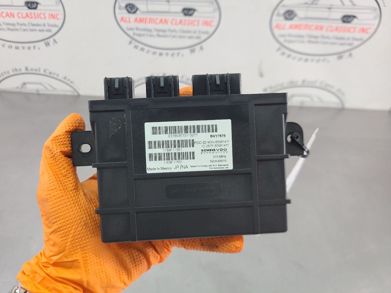 2004-07 Cadillac XLR Theft-Locking Key Alarm Anti-Theft Module – OEM