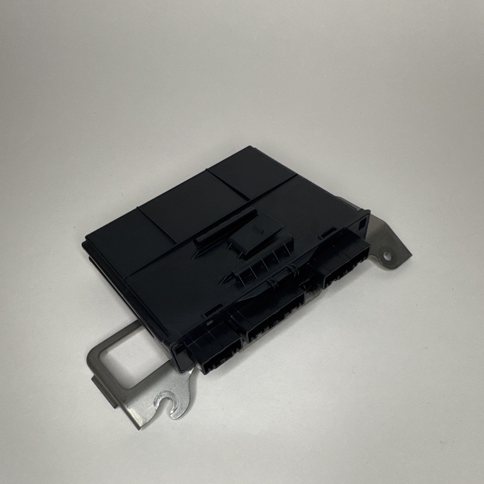 2015-2016 Honda Fit Smart Power Control Module Unit OEM Used