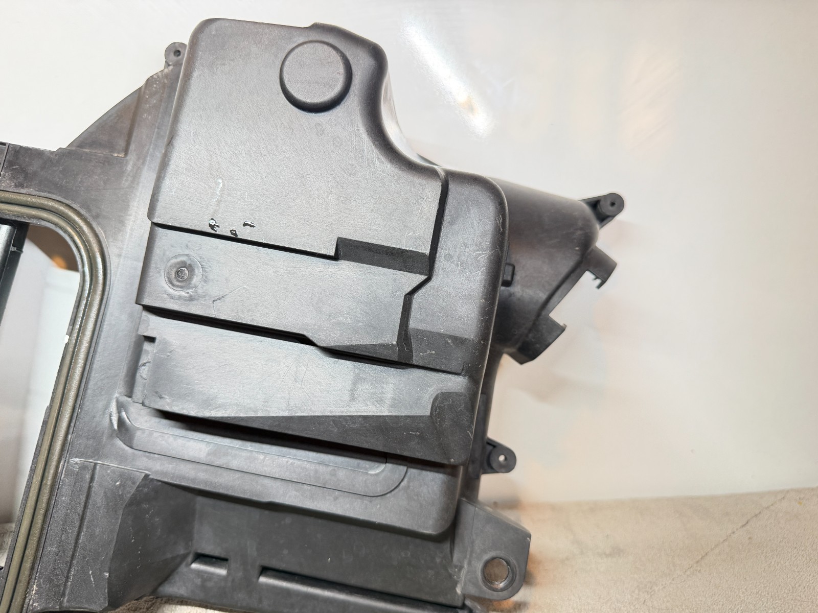 2003-08 Audi A4 S4 B6 B7 ECU Engine Bay Housing OEM 8E1907355C
