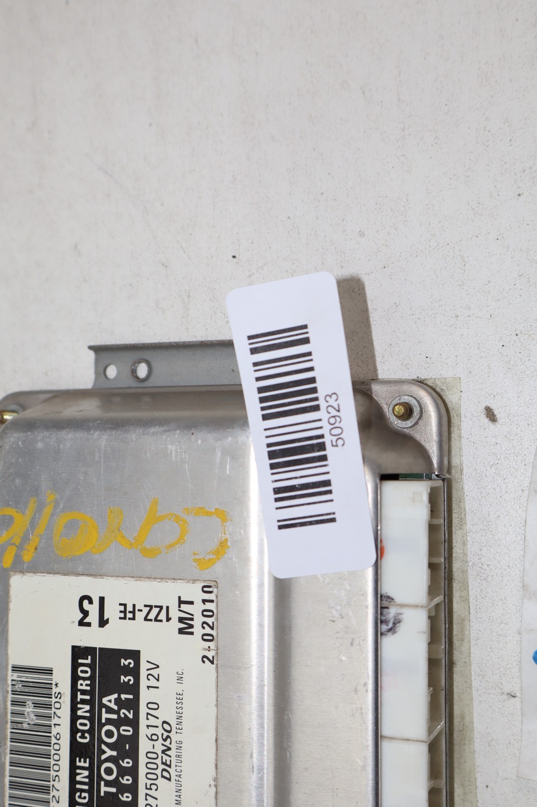 2003-2005 Toyota Corolla Engine Control Module Unit ECU 89666-02133 OEM