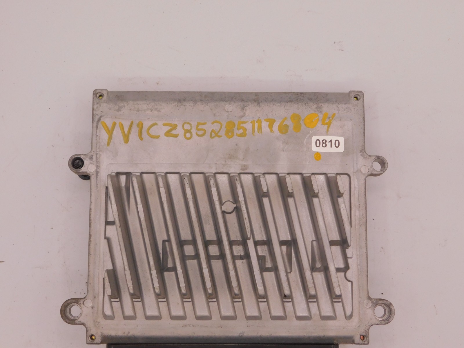 2005 Volvo XC90 AWD (8 Cylinders 4.4L FI DOHC 269 CID) OEM ECU 279700-9163