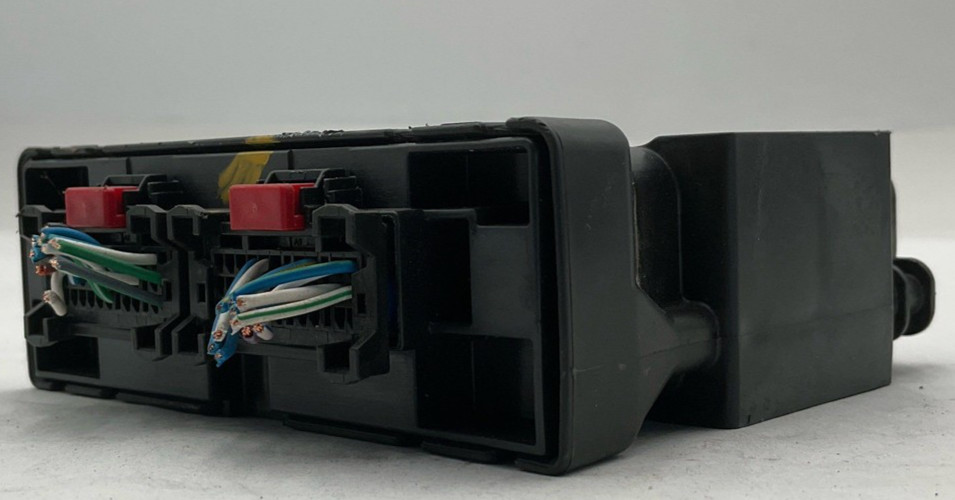 2019-2020 CHEVY MALIBU Gateway Control Module OEM 13536789