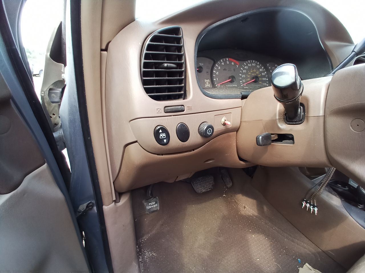 89661-0C421 Engine ECM from 2002 Toyota Sequoia 4.7L 12287617