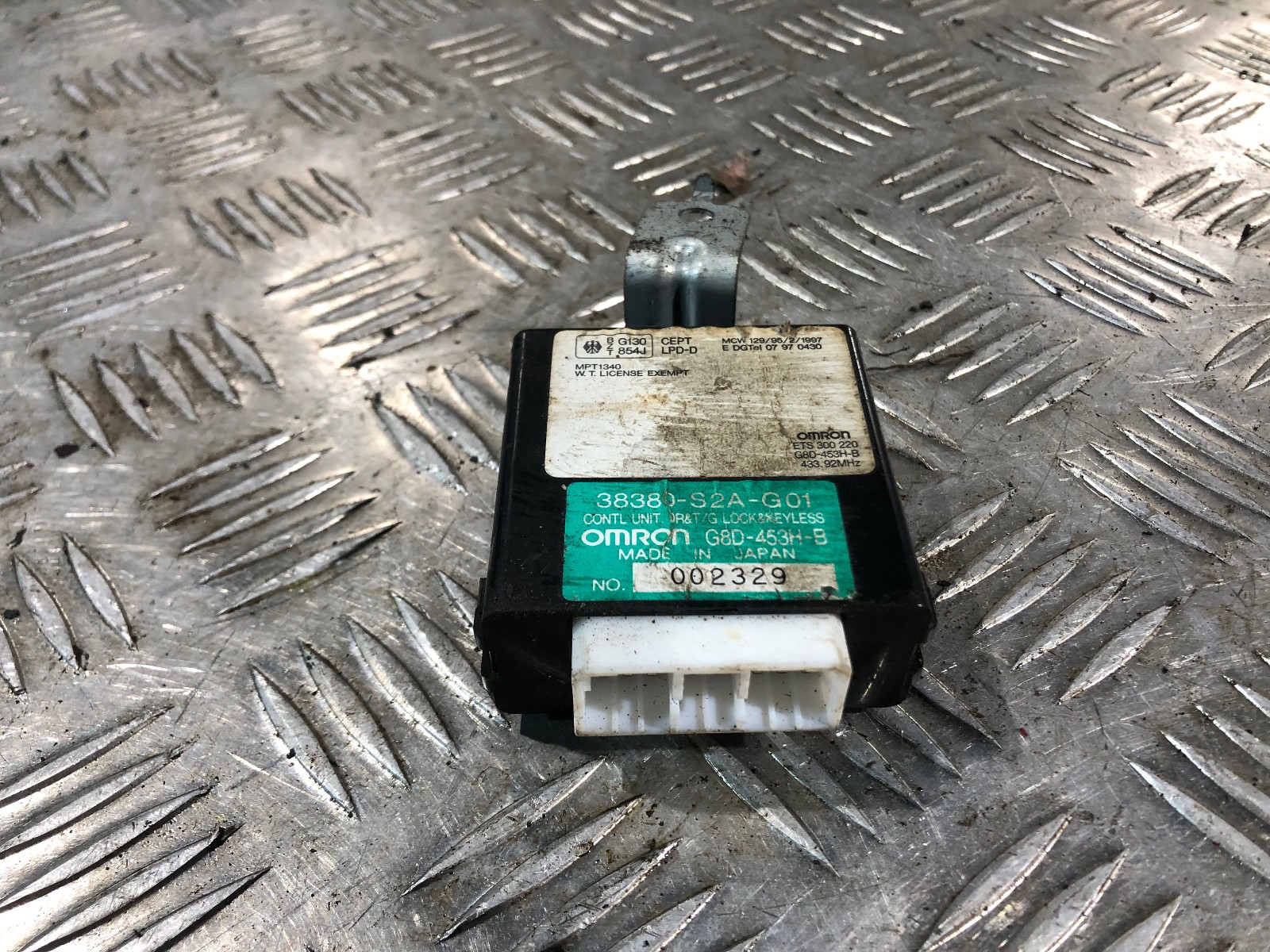 HONDA S2000 REMOTE KEYLESS ENTRY CONTROL UNIT 38380-S2A-G01 OMRON G8D-453H-B