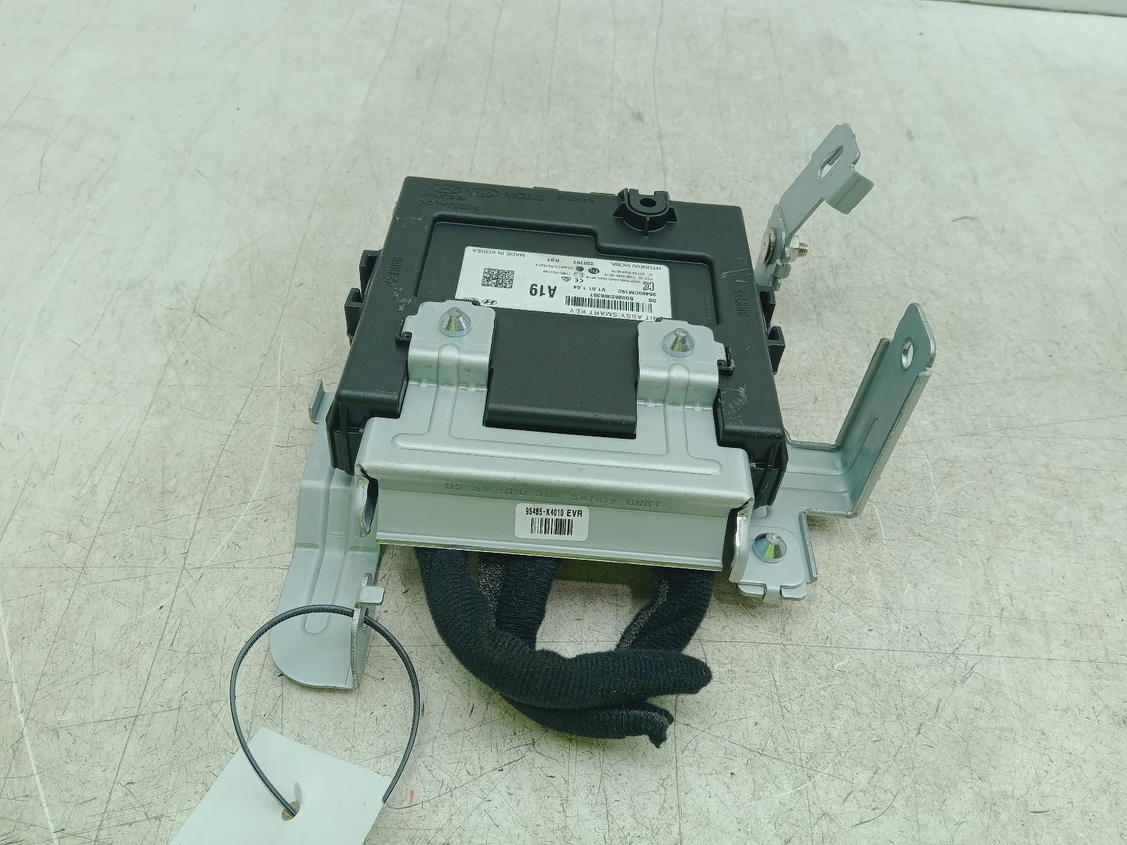 HYUNDAI KONA SMART KEY CONTROL MODULE ECU 95480CM192 MK1 2017 – 2023