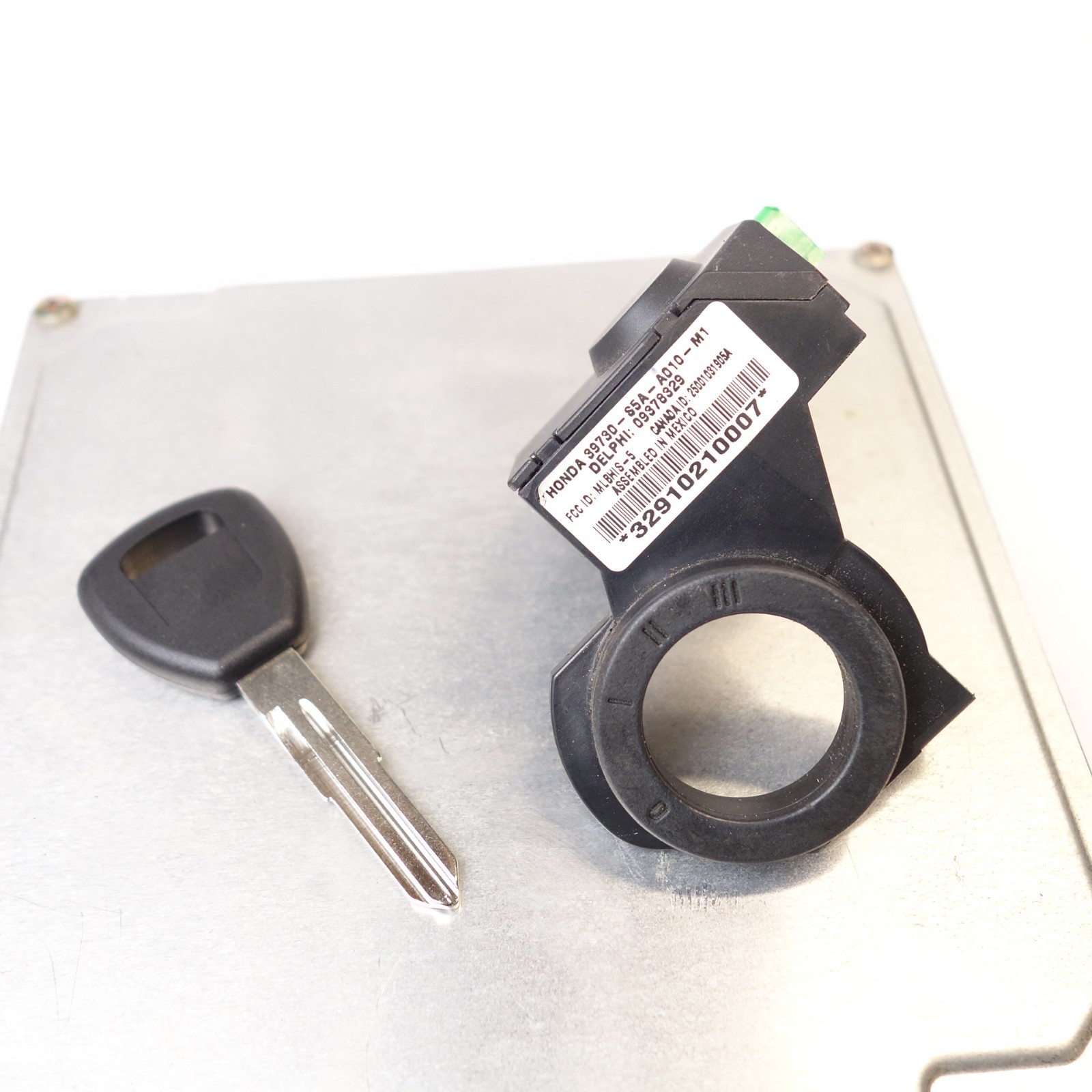 PROGRAMMED KEY PLUG & PLAY ECM 01-05 HONDA CIVIC 37820-PMP-A62