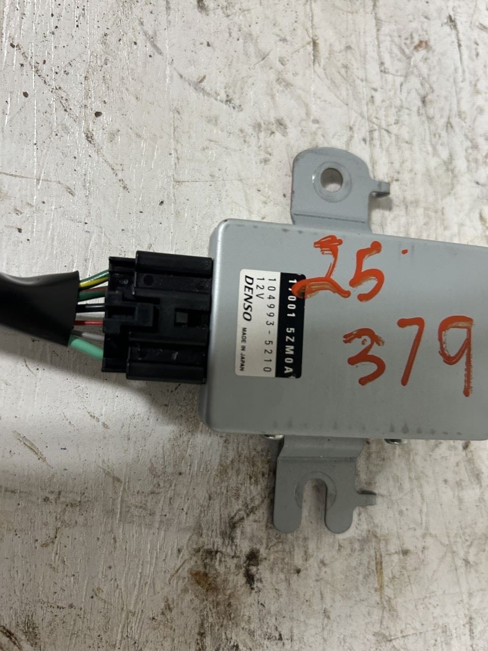 2024 INFINITI QX80 Fuel Pump Driver Control Module OEM Part Number 1049935210