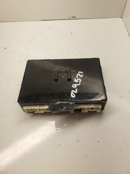2008-2010 Mazda Mazda5 Body Control Module BCM Right Hand Dash OEM 1240414