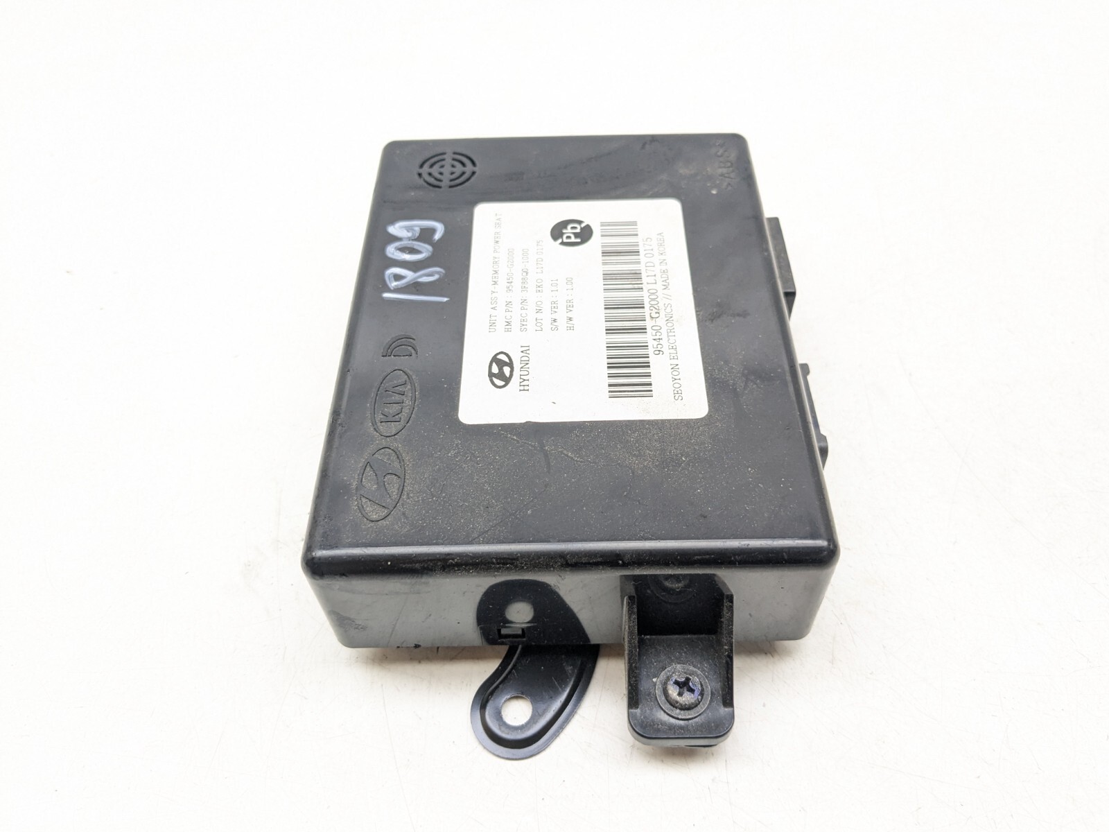 HYUNDAI IONIQ SEAT CONTROL MODULE ECU FRONT RIGHT DRIVER SIDE 95450G2000 2018