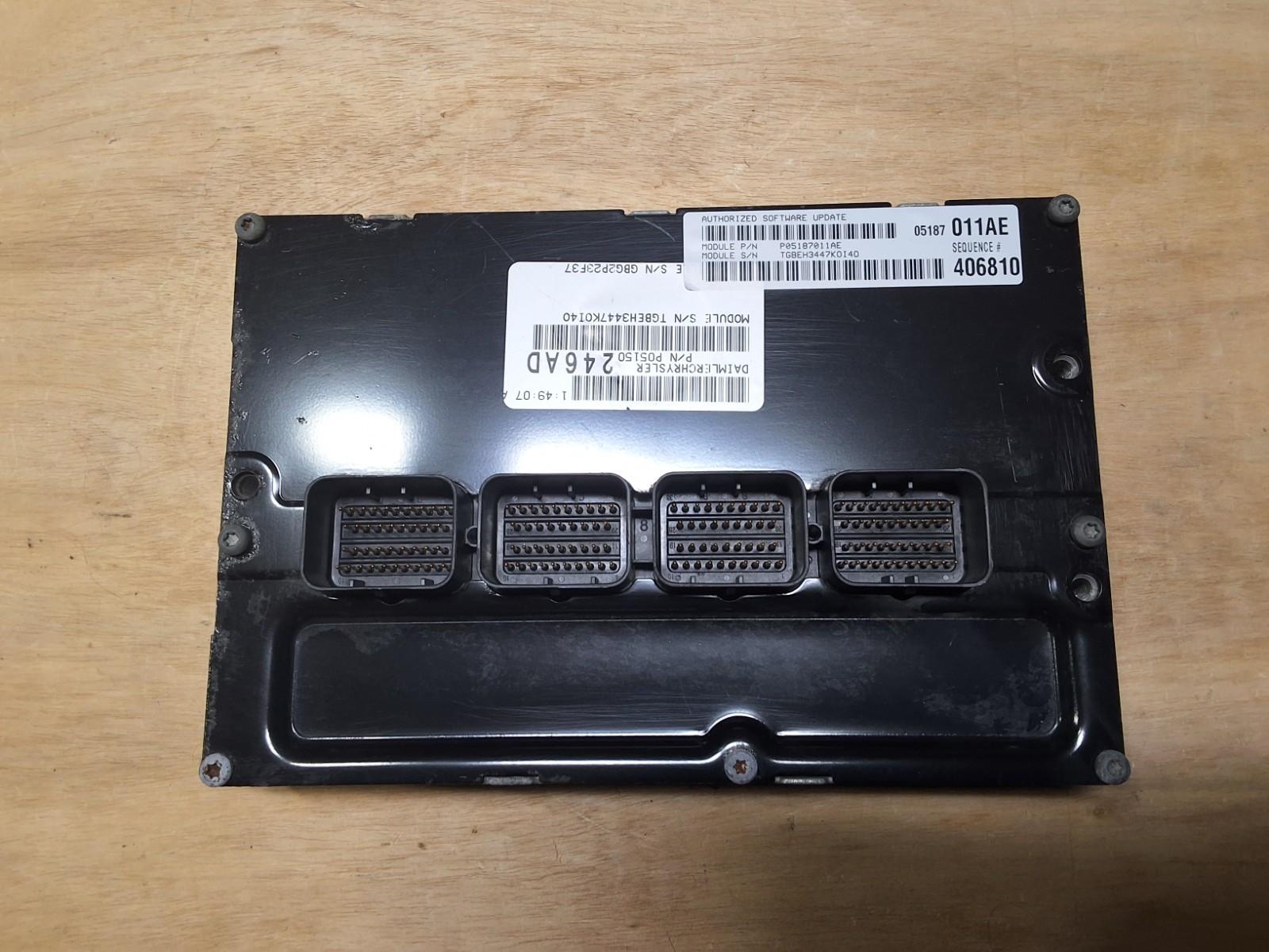 2008 Dodge Charger Magnum Chrysler 300 2.7 ECU engine computer P05187011AE */*