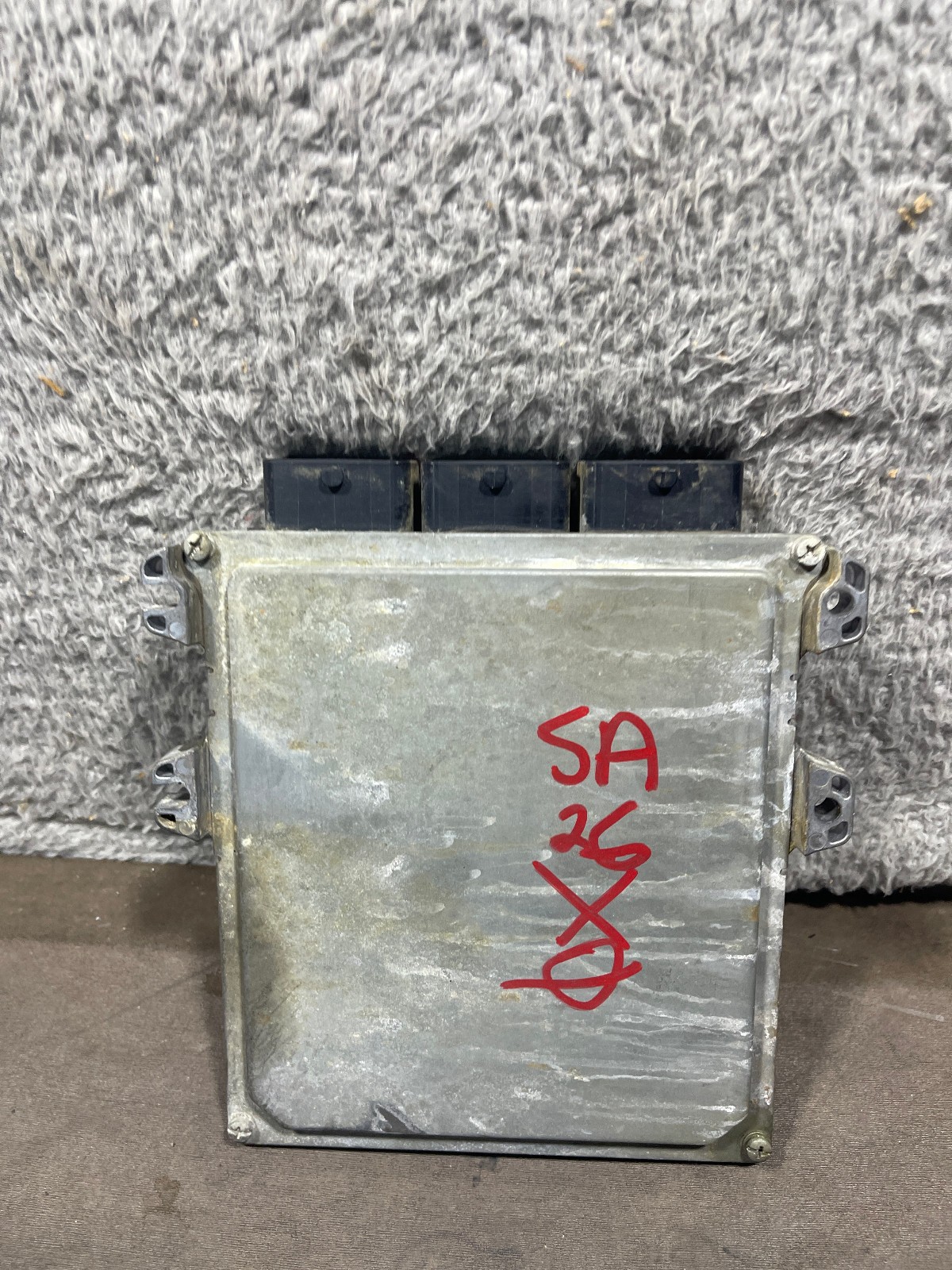 2011 INFINITI QX56 ENGINE CONTROL MODULE ECM ECU DEA030-011 A1