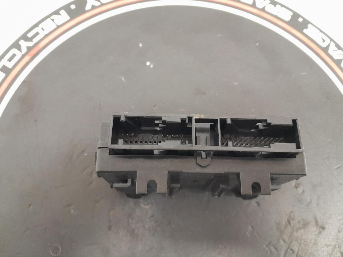 Mini (bmw) Mini 2018 F55 A/c Control Module – 9108242-01