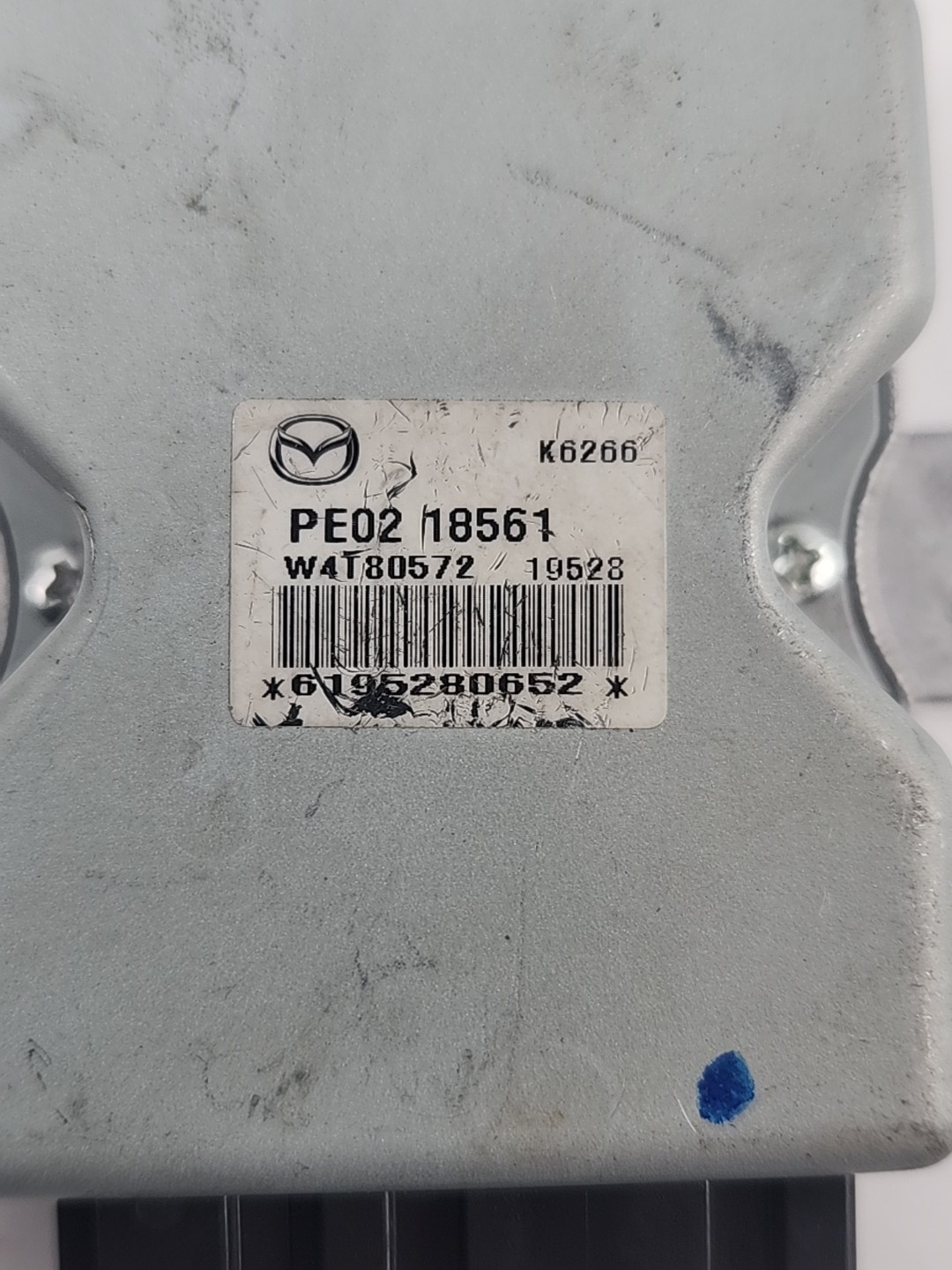 2016-2023 Mazda Cx-5 Fuel Pump Control Module Unit Assy Left Rear OEM PE0218561