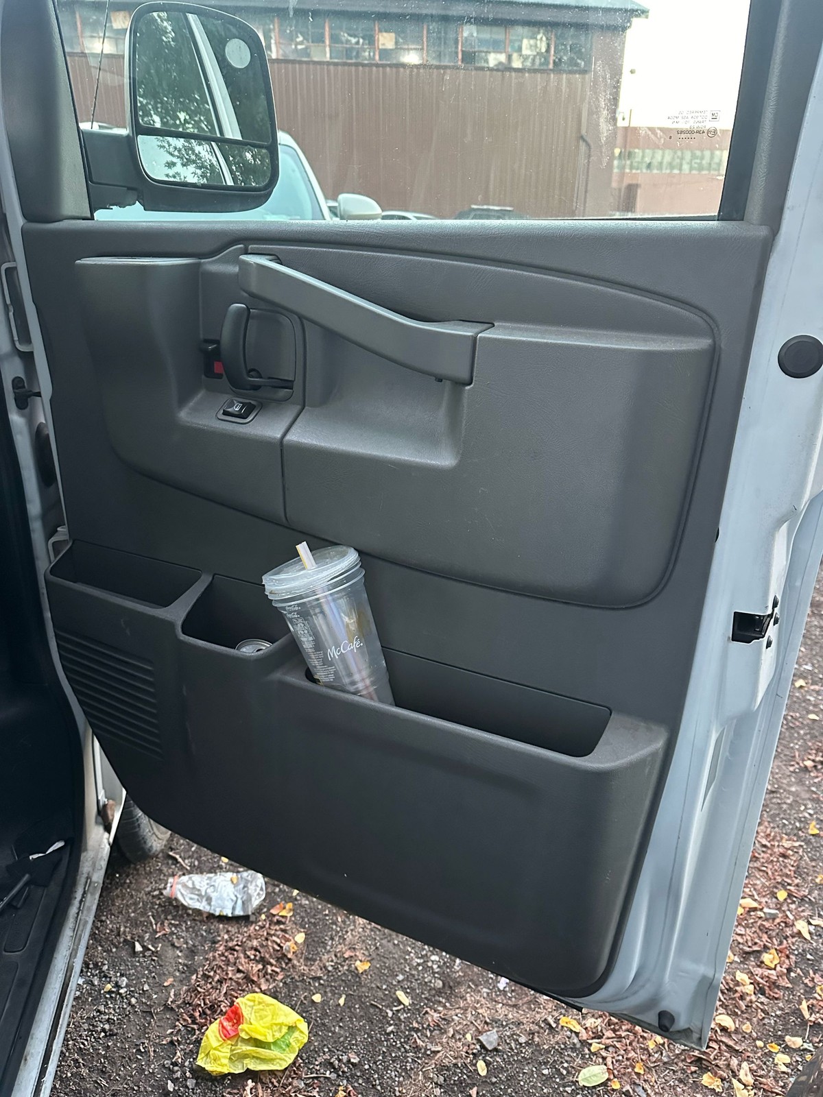 Used Engine Control Module (ECM) fits: 2018 Chevrolet Express 2500 van Electroni