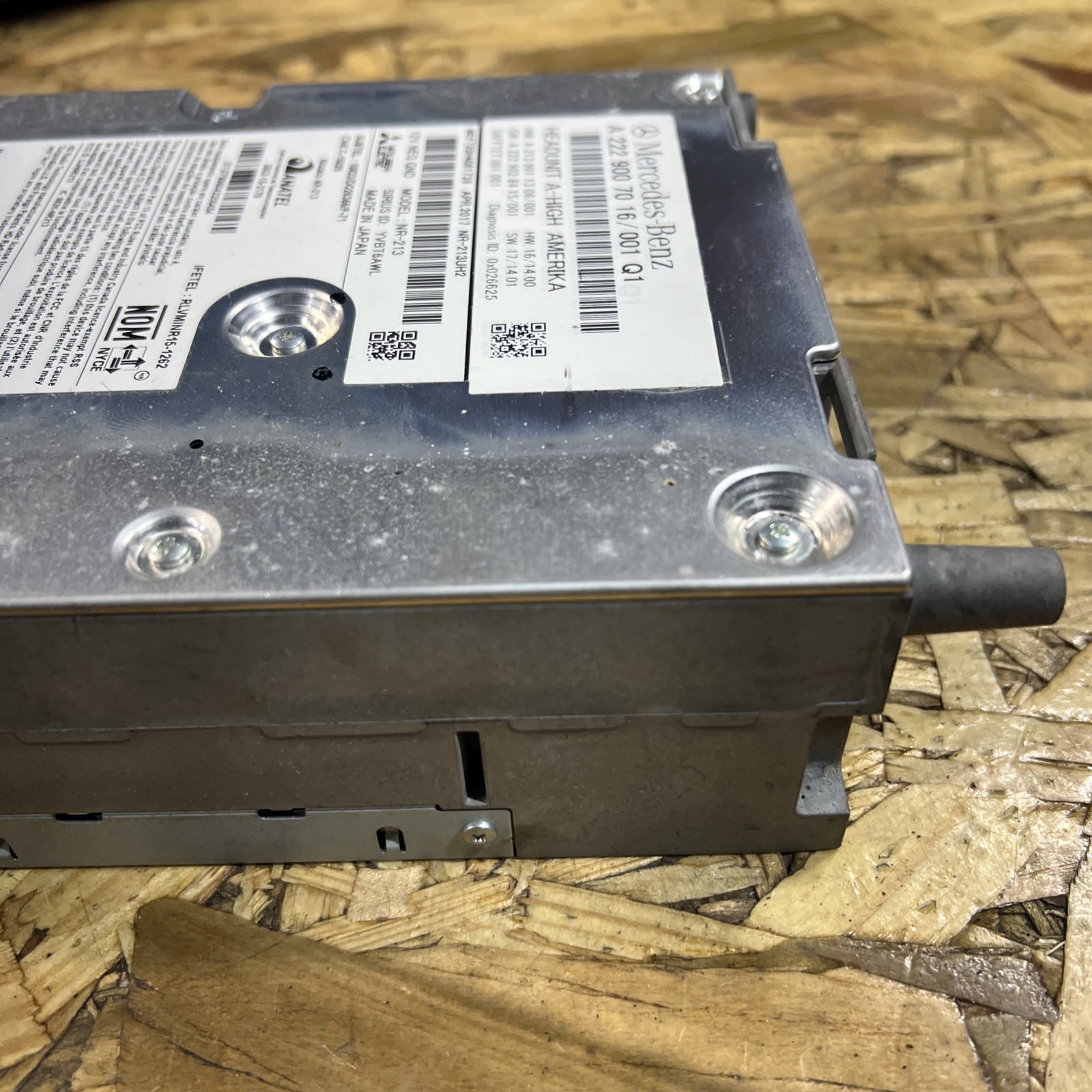 2017-2019 Mercedes W222 W213 S450 E400 Satellite Radio Receiver Unit A2229007016