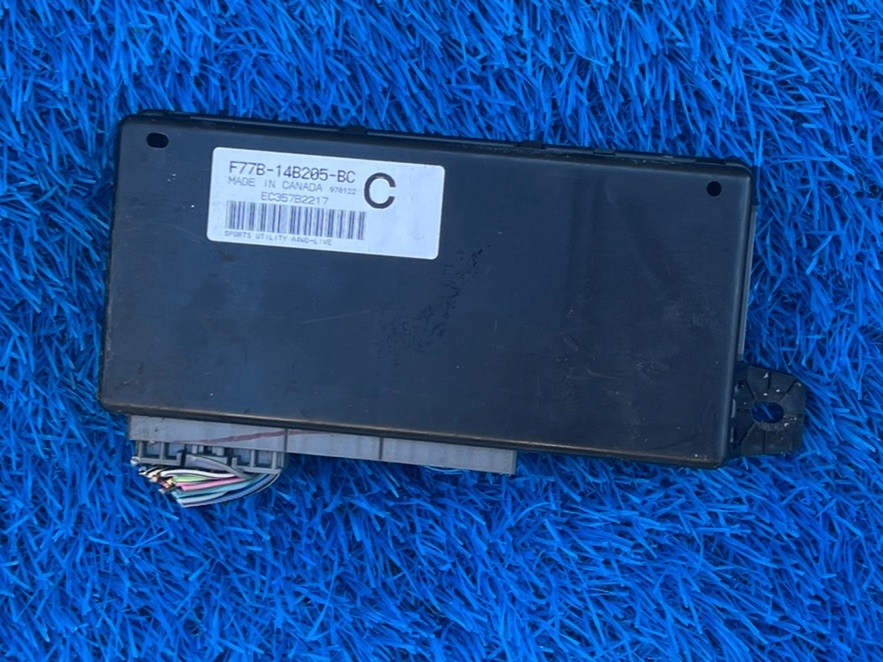 1997 Ford Ranger 4×4 4wd Control Module Computer ECM BCM Multi Function V53-BD