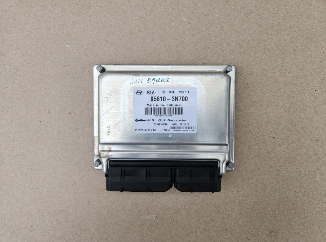 2011-2013 Hyundai Equus OEM Chassis Air Suspension Control Module 95610-3N700