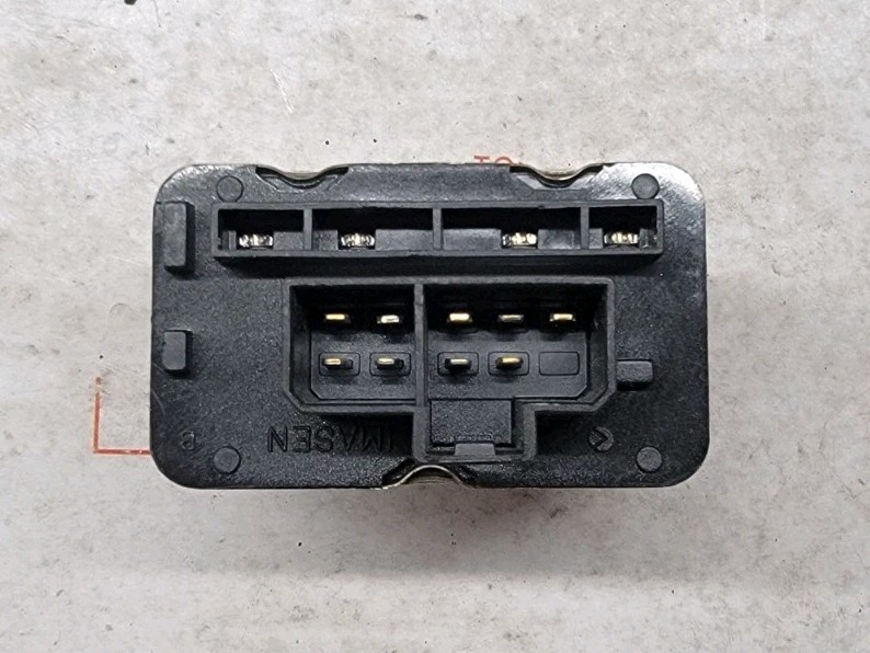 1991-1993 Mitsubishi 3000GT Dodge Stealth Fuel Pump MFI Relay E8T07871