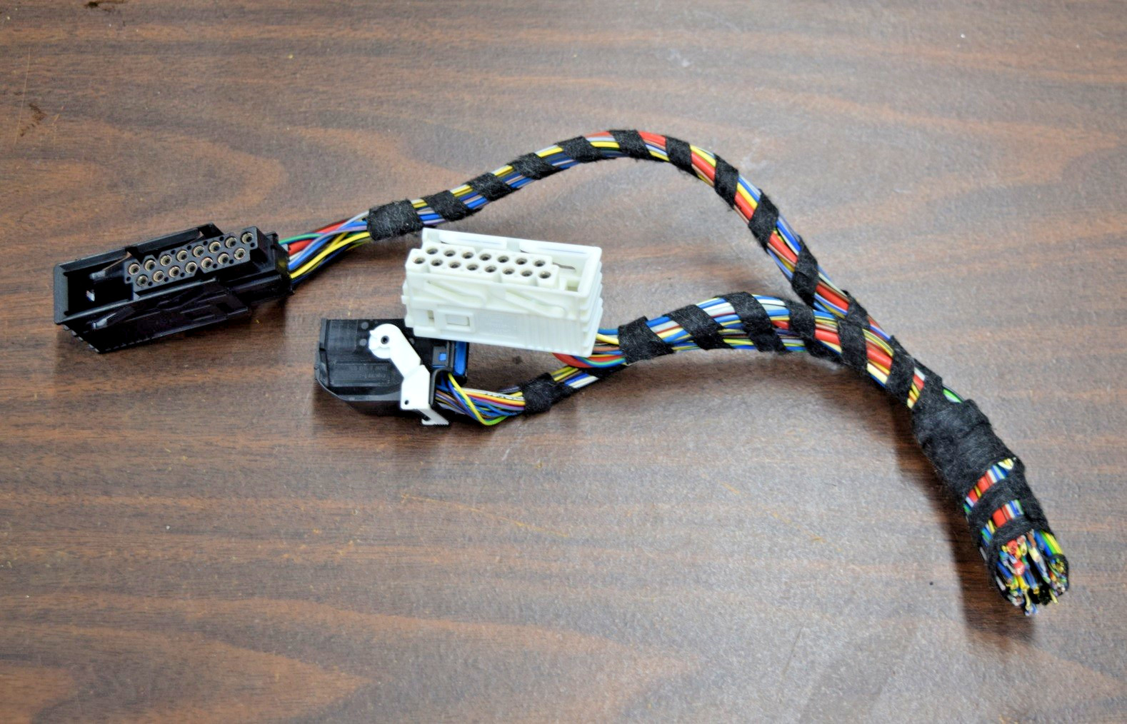 2003-2009 LAND ROVER RANGE L322 LIGHTING CONTROL MODULE Pigtail Plug Harness