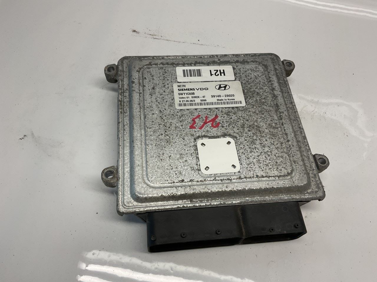 Engine ECM Electronic Control Module 2.0L Manual Fits 07-10 ELANTRA 139695