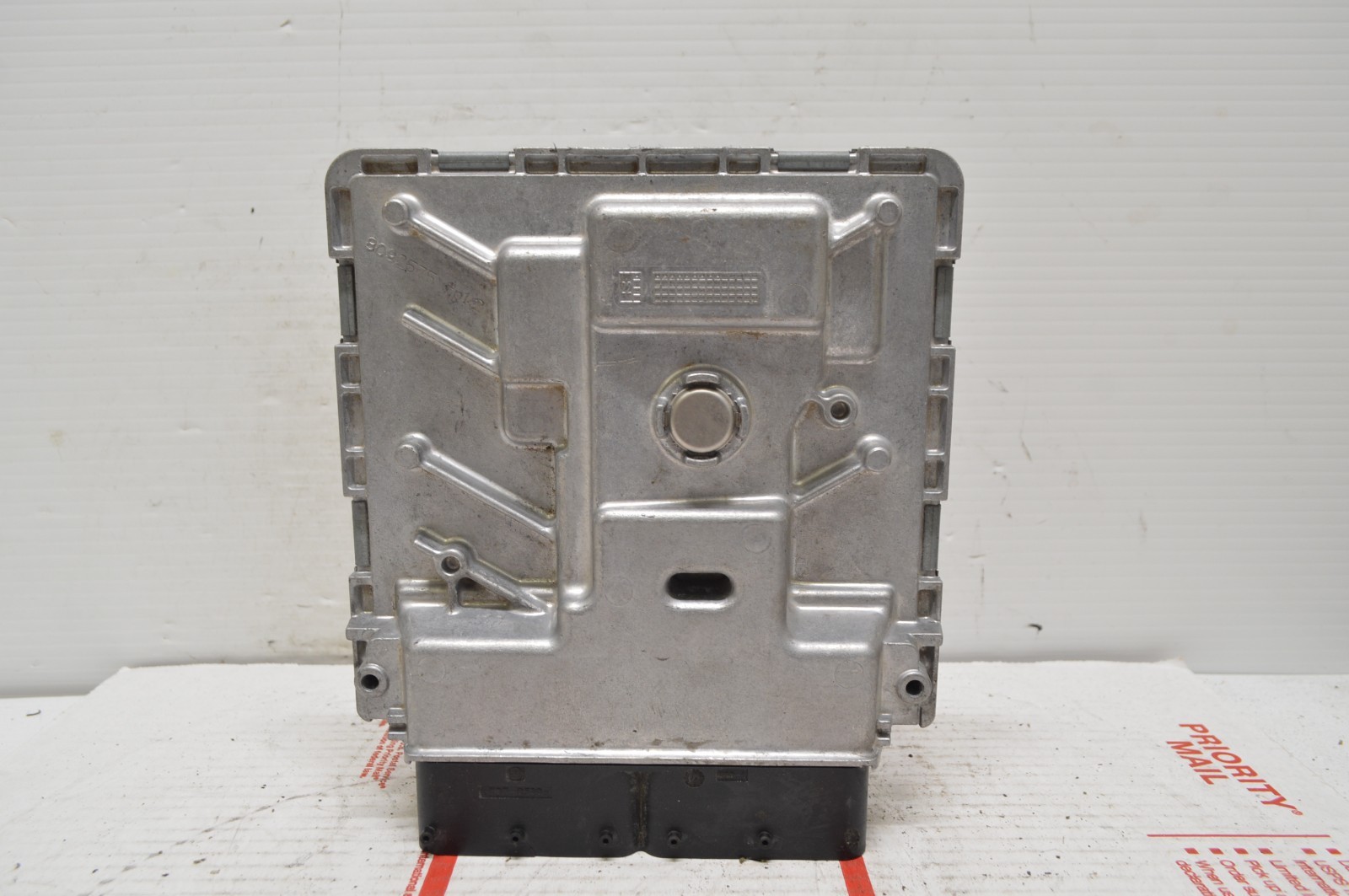 2018-2024 Audi A4 2.0L 06L907425E Engine Control Module Unit Ecm F70 006