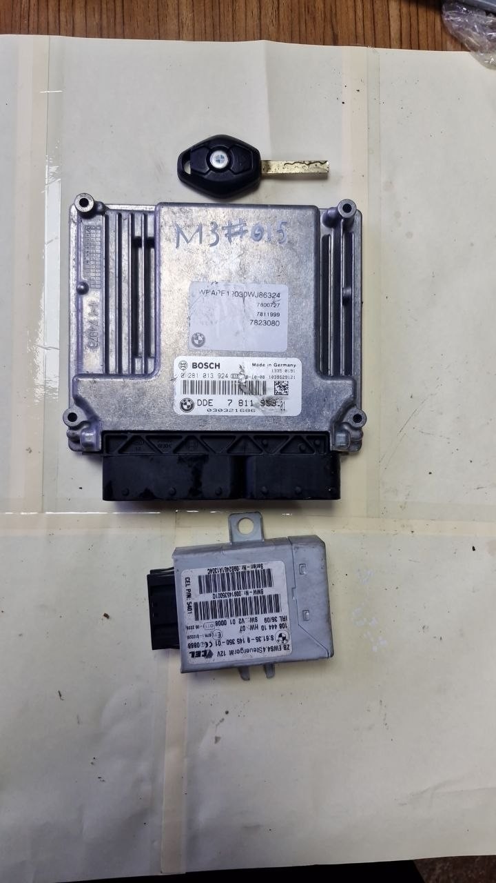 BMW X3 E83 LCI DDE N47 Engine Control Unit Set 0281013924