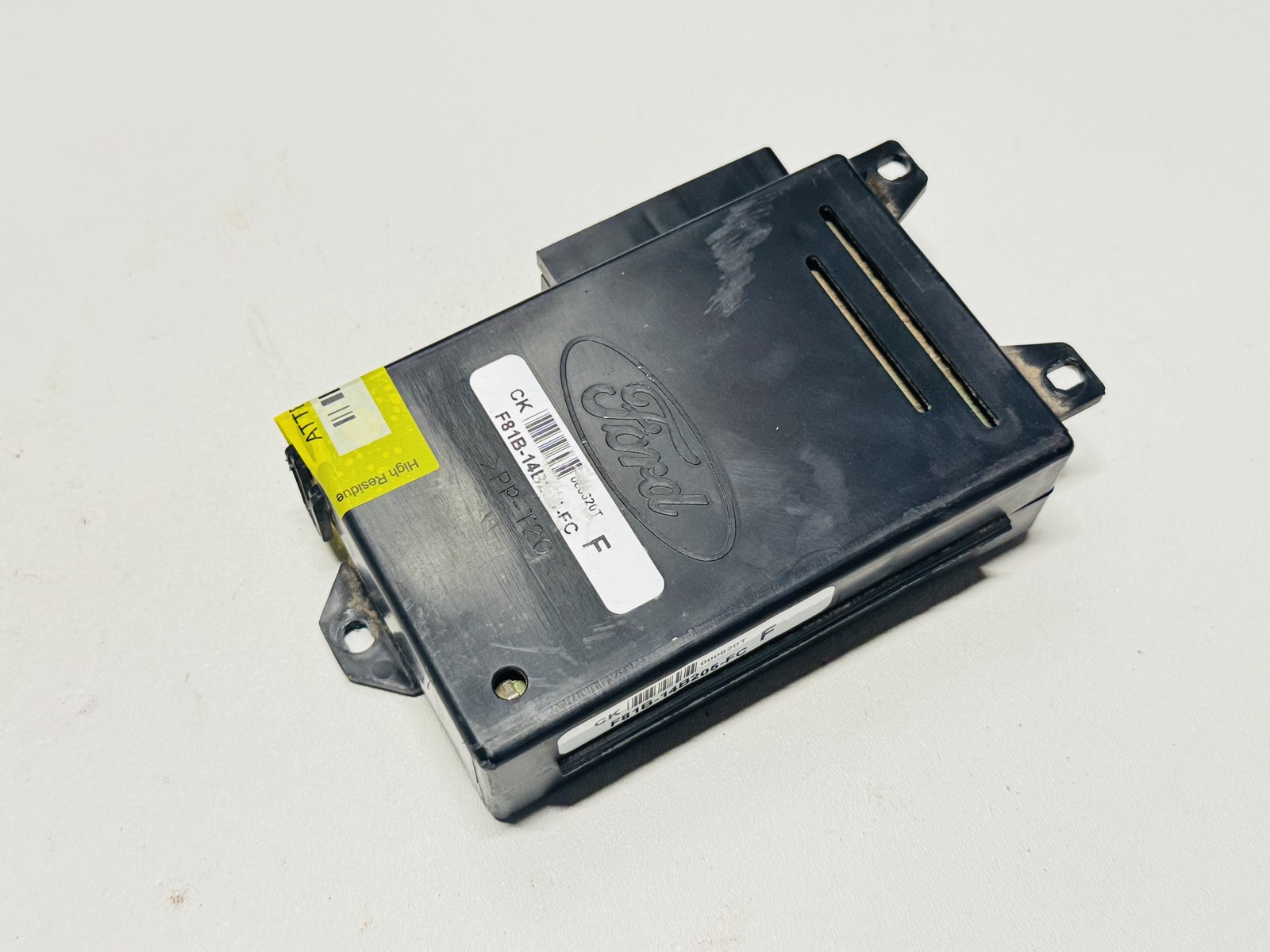 1999 2001 Ford F250 F350 Interior Fuse Box GEM Module F81B14B205FC OEM OEM
