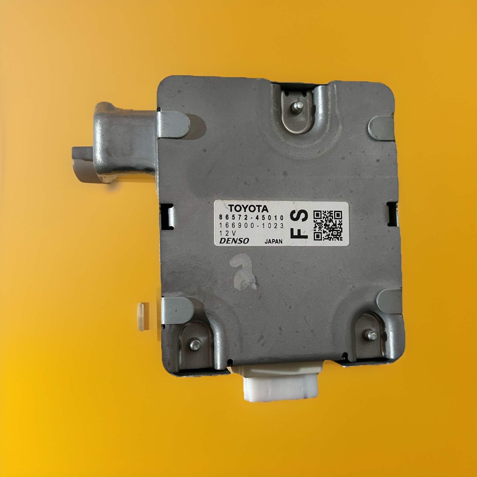 2021 – 2022 TOYOTA SIENNA COLLISION AVOIDANCE CONTROL MODULE UNIT OEM 1669001023